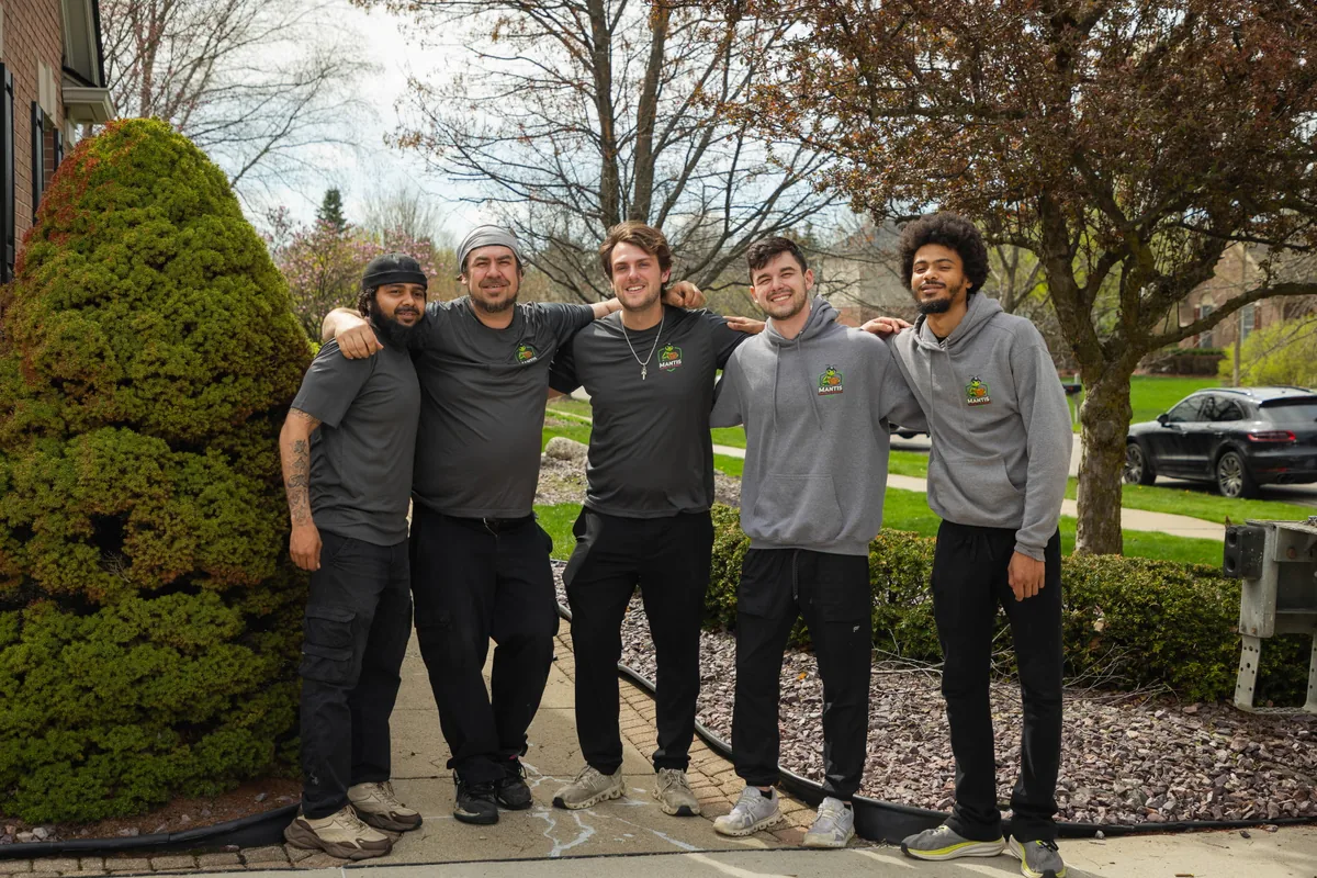 The Mantis Moving & Storage crew
